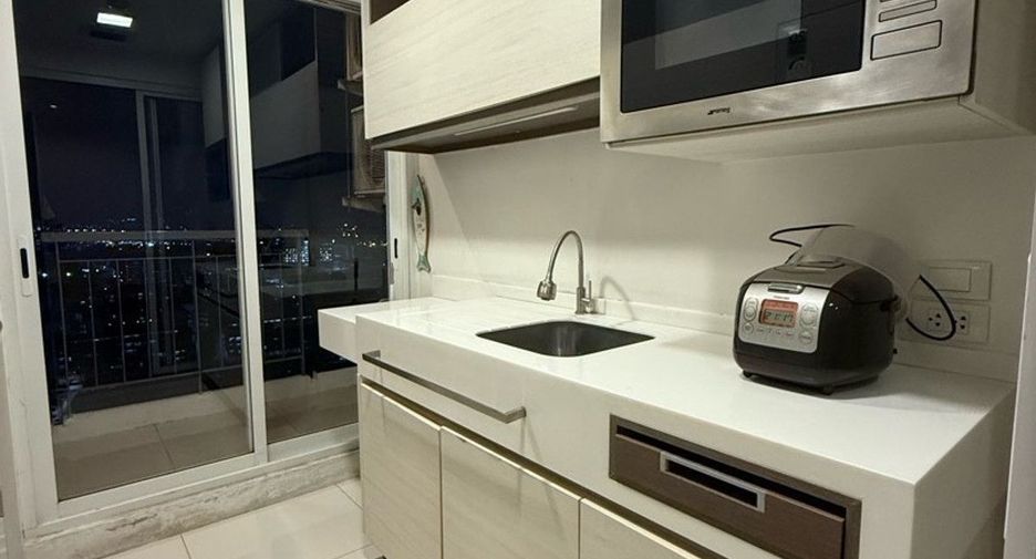 Wohnung zur Miete mit 1 Zimmer in Thon Buri, Bangkok