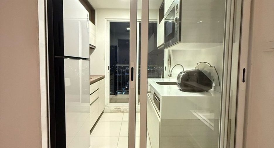 Wohnung zur Miete mit 1 Zimmer in Thon Buri, Bangkok