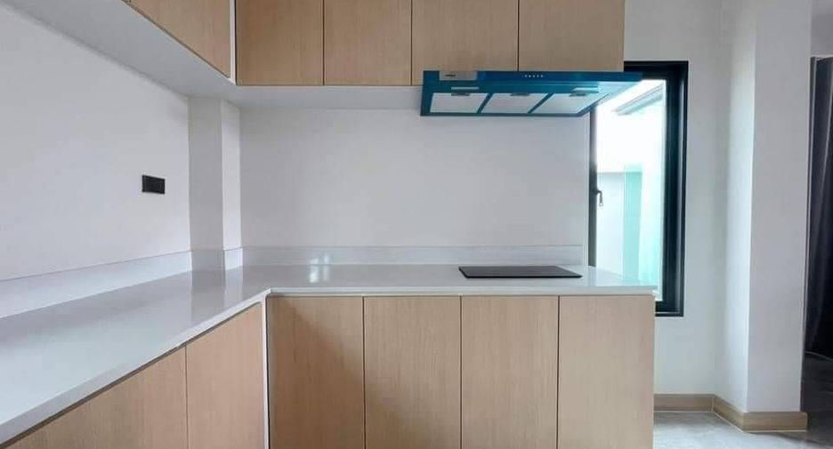 For sale 4 bedrooms villa in Bang Lamung, Chonburi