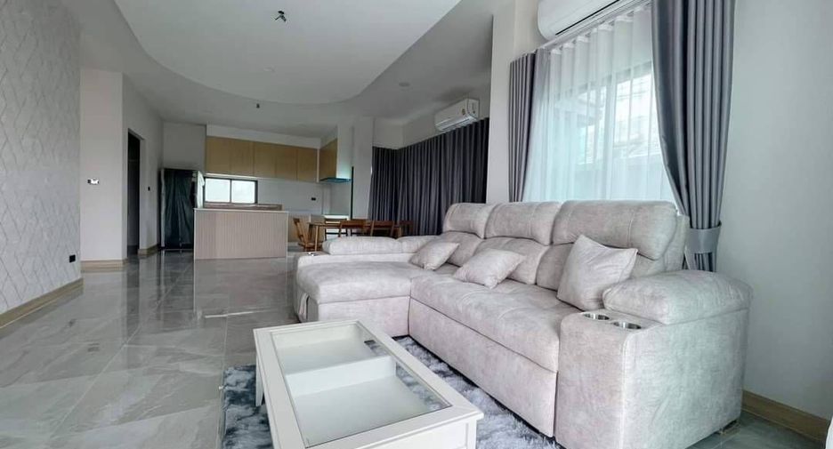 For sale 4 bedrooms villa in Bang Lamung, Chonburi