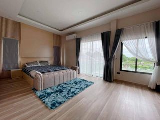 À vendre 4 chambres villa à Bang Lamung, Chonburi