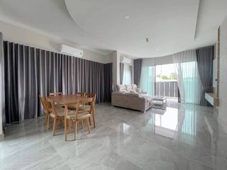 À vendre 4 chambres villa à Bang Lamung, Chonburi