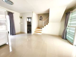 Продажа 3 спальни таунхаус в Кхлонг Сам Ща, Бангкок