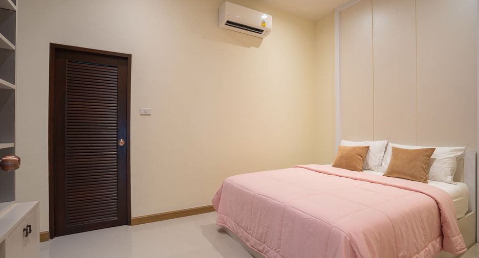 For sale 3 bedrooms villa in Bang Lamung, Chonburi