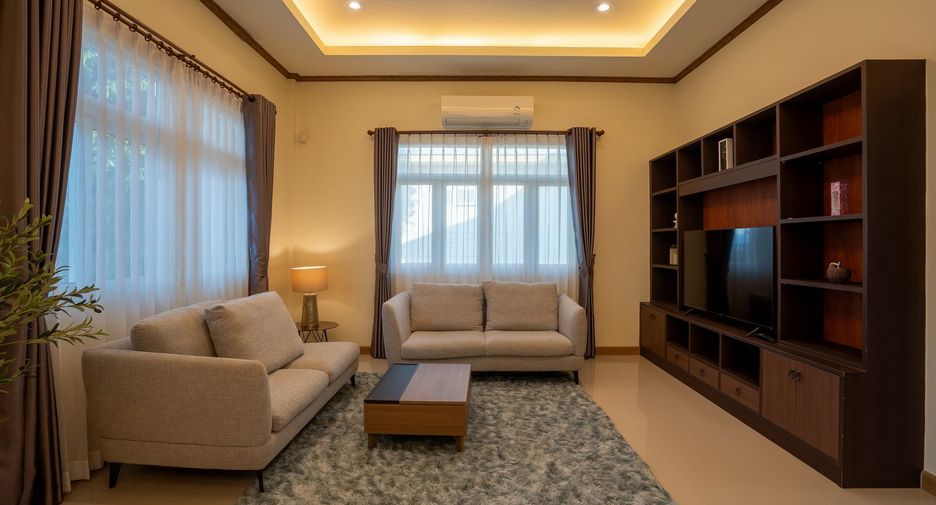 For sale 3 bedrooms villa in Bang Lamung, Chonburi