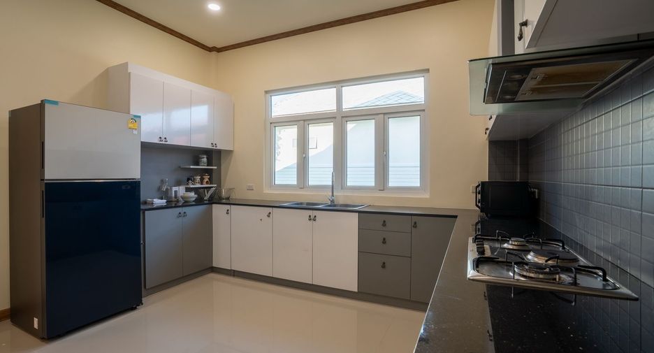 For sale 3 bedrooms villa in Bang Lamung, Chonburi