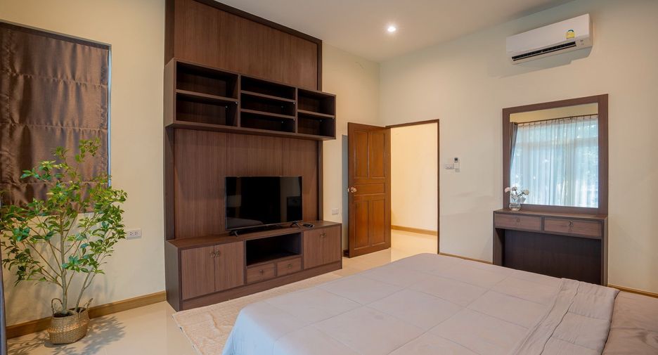 For sale 3 bedrooms villa in Bang Lamung, Chonburi
