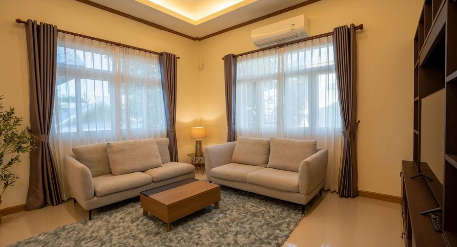 For sale 3 bedrooms villa in Bang Lamung, Chonburi