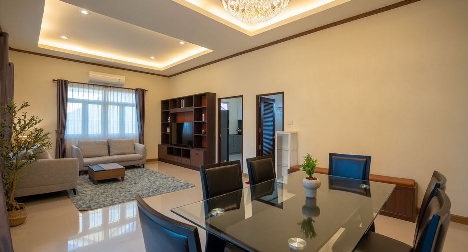 For sale 3 bedrooms villa in Bang Lamung, Chonburi