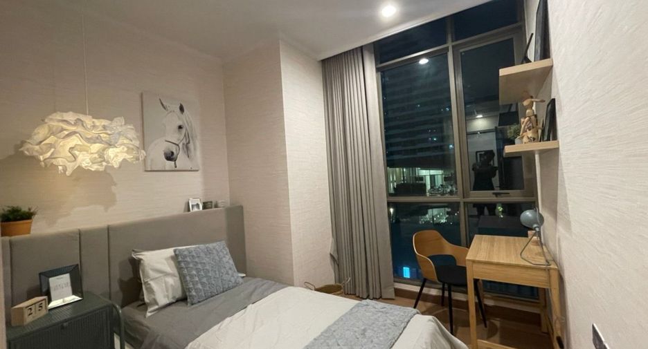 For rent 2 bedrooms condo in Watthana, Bangkok