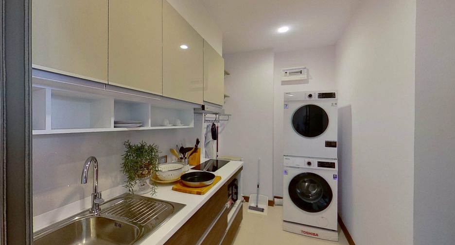 For rent 2 bedrooms condo in Watthana, Bangkok