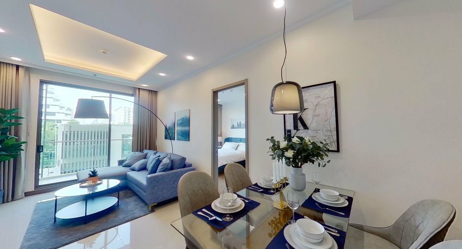 For rent 2 bedrooms condo in Watthana, Bangkok