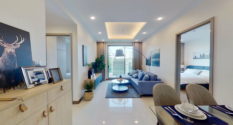 For rent 2 bedrooms condo in Watthana, Bangkok