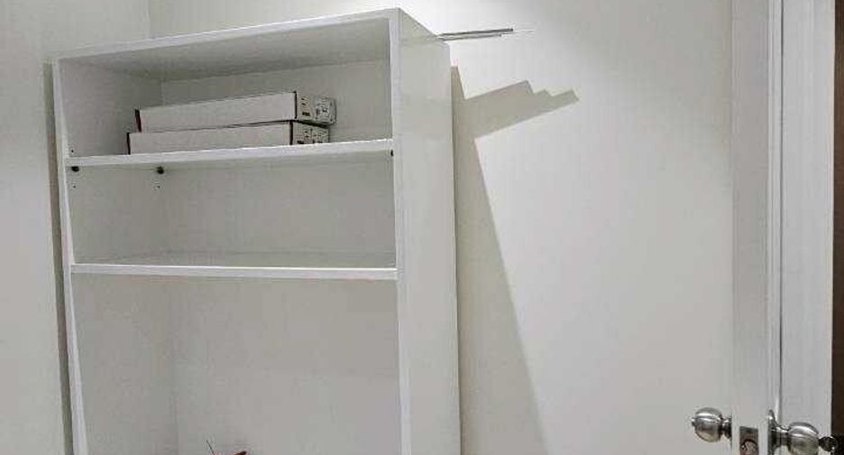 For rent 3 bedrooms condo in Pathum Wan, Bangkok