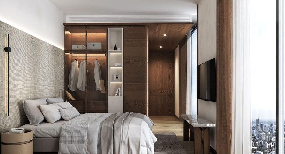 For sale 4 bedrooms condo in Sathon, Bangkok