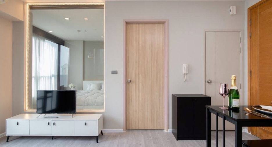 Wohnung zur Miete mit 1 Zimmer in Yan Nawa, Bangkok