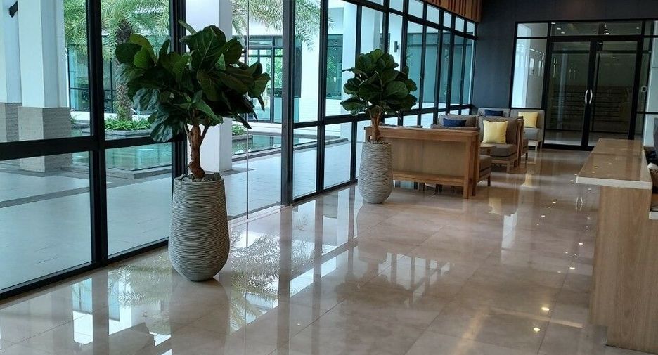 For sale 2 bedrooms condo in Si Racha, Chonburi