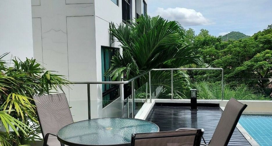 For sale 2 bedrooms condo in Si Racha, Chonburi