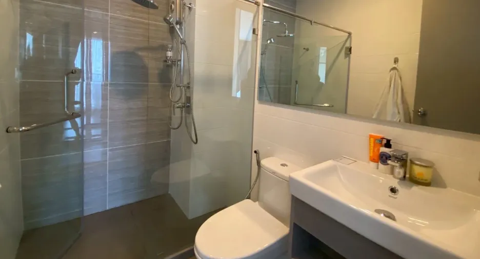 For rent 1 bed condo in Watthana, Bangkok