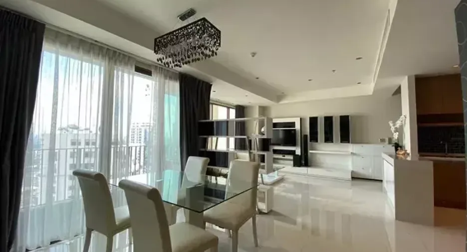 For sale and for rent 2 bedrooms condo in Khlong Toei, Bangkok