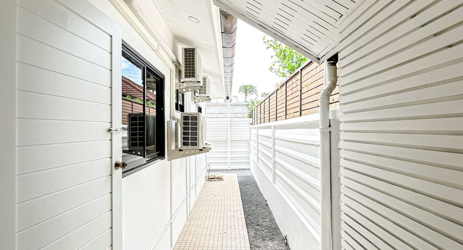 À louer 3 chambres villa à Thalang, Phuket