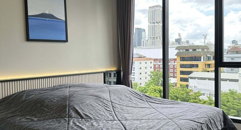 For rent 1 bed condo in Khlong Toei, Bangkok