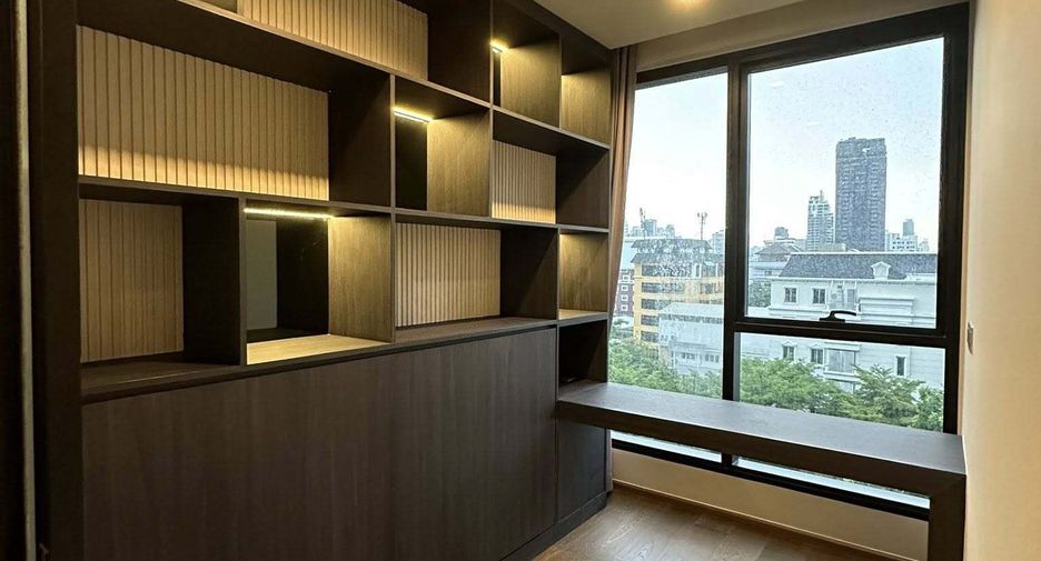 For rent 1 bed condo in Khlong Toei, Bangkok