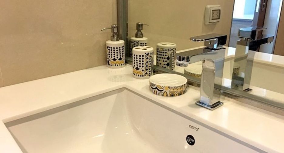 For sale 1 bed condo in Si Racha, Chonburi