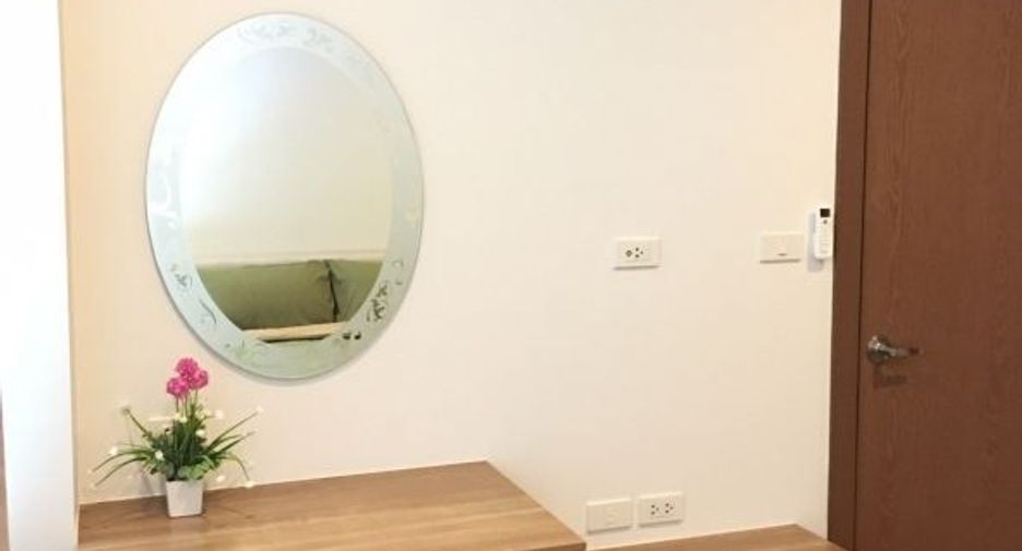 For sale 1 bed condo in Si Racha, Chonburi
