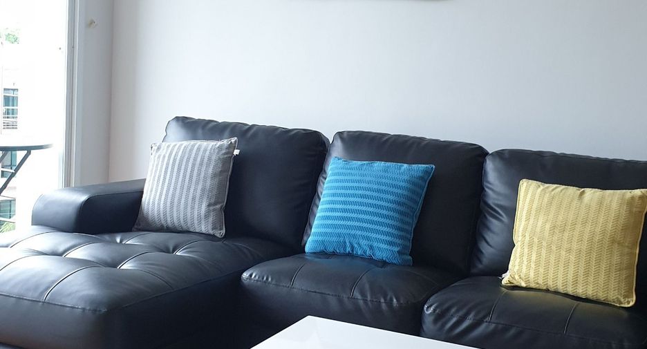 For sale 1 bed condo in Si Racha, Chonburi