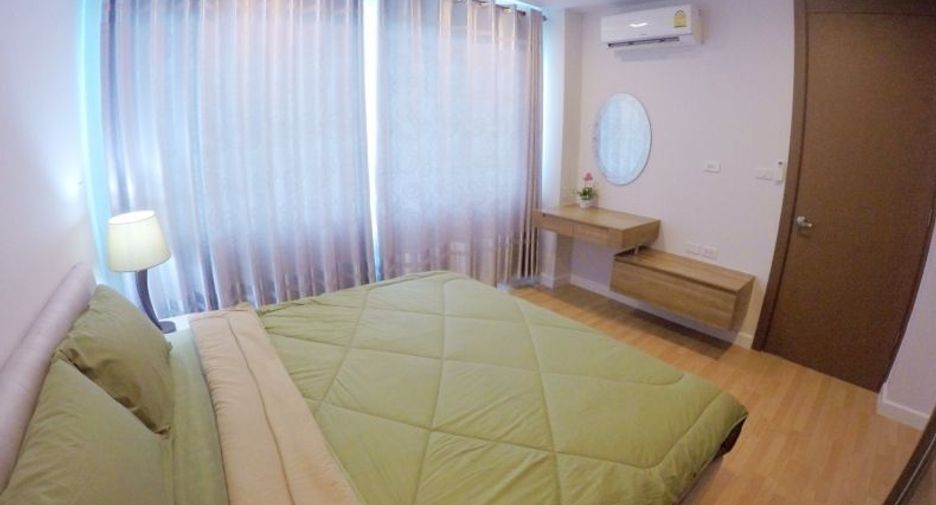For sale 1 bed condo in Si Racha, Chonburi