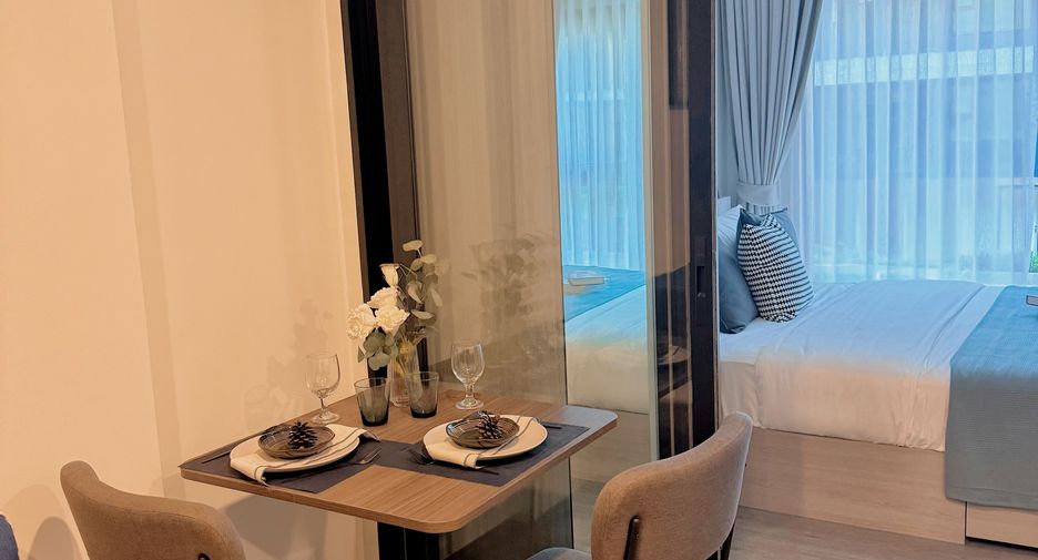 For sale 1 bed condo in Si Racha, Chonburi