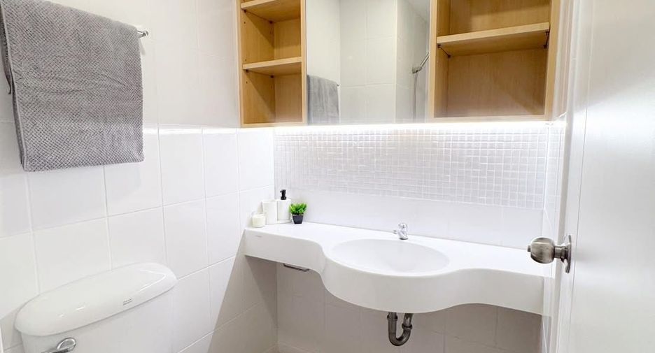 For sale 2 bedrooms condo in Bang Phli, Samut Prakan