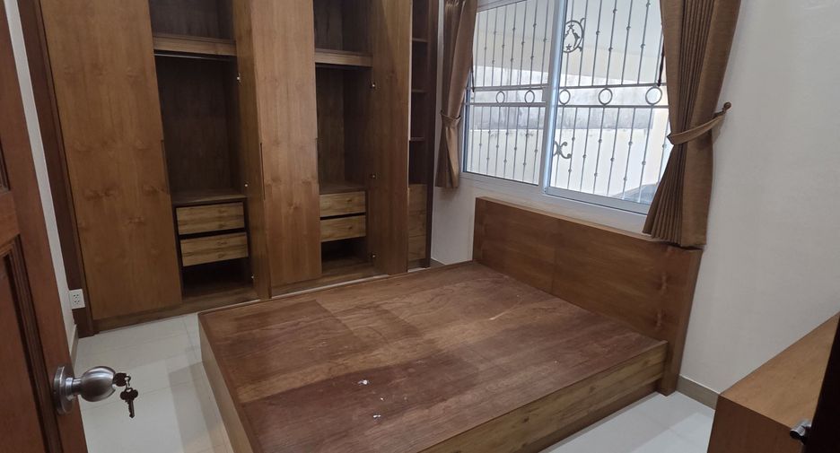 À vendre et à louer 4 chambres maison à Mueang Phuket, Phuket