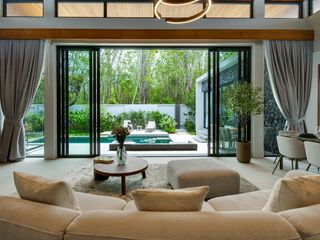 À vendre et à louer 3 chambres villa à Thalang, Phuket