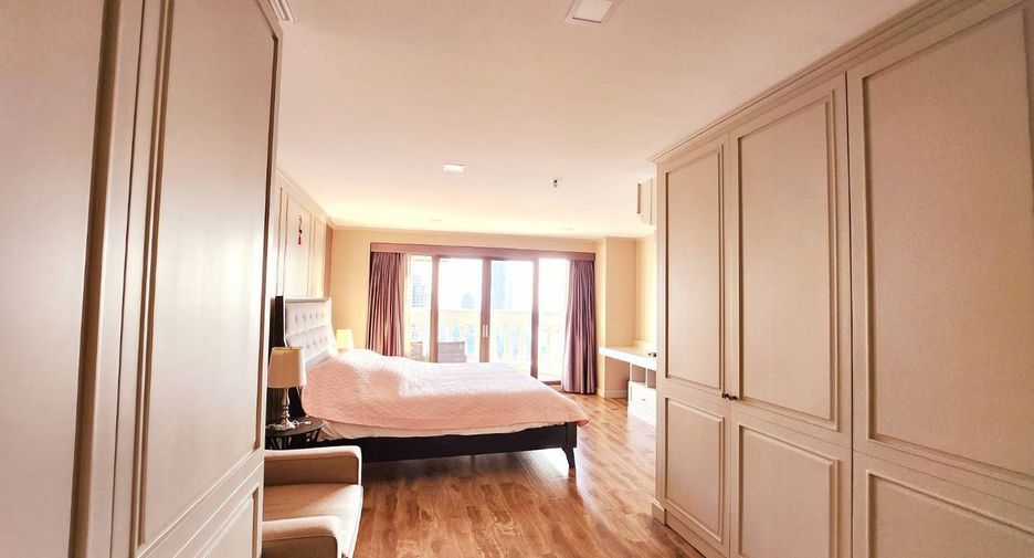 For sale 2 bedrooms condo in Bang Rak, Bangkok
