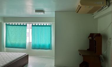 Wohnung zum Kauf mit Studio in Huai Khwang, Bangkok