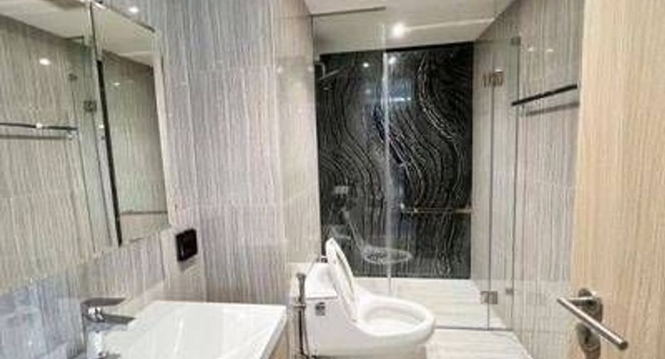 For rent 4 bedrooms condo in Watthana, Bangkok