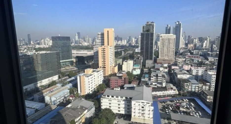 For rent 1 bed condo in Khlong Toei, Bangkok