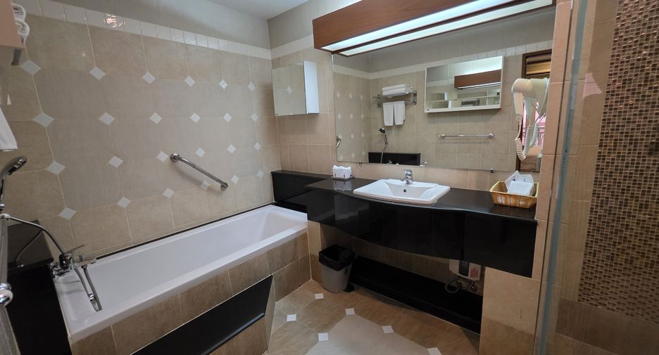 For sale 1 bed condo in Bang Lamung, Chonburi
