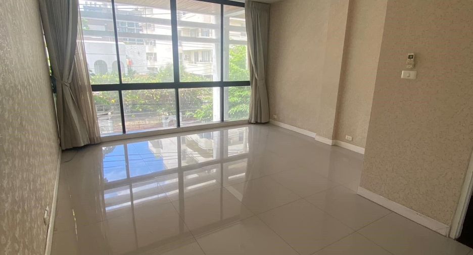出租 商业空间 在 Khlong Toei, 曼谷