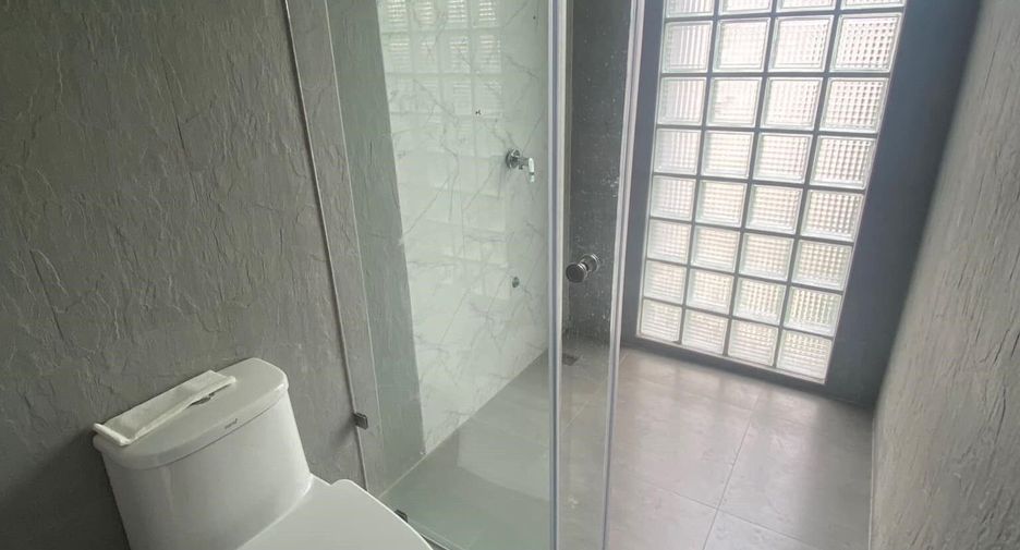 出租 商业空间 在 Khlong Toei, 曼谷
