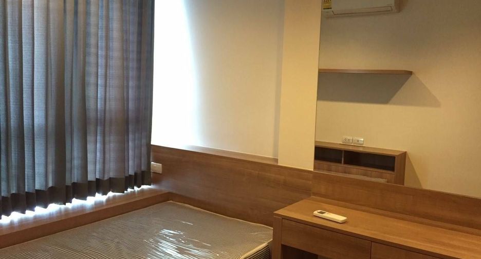 For sale 2 bedrooms condo in Sathon, Bangkok