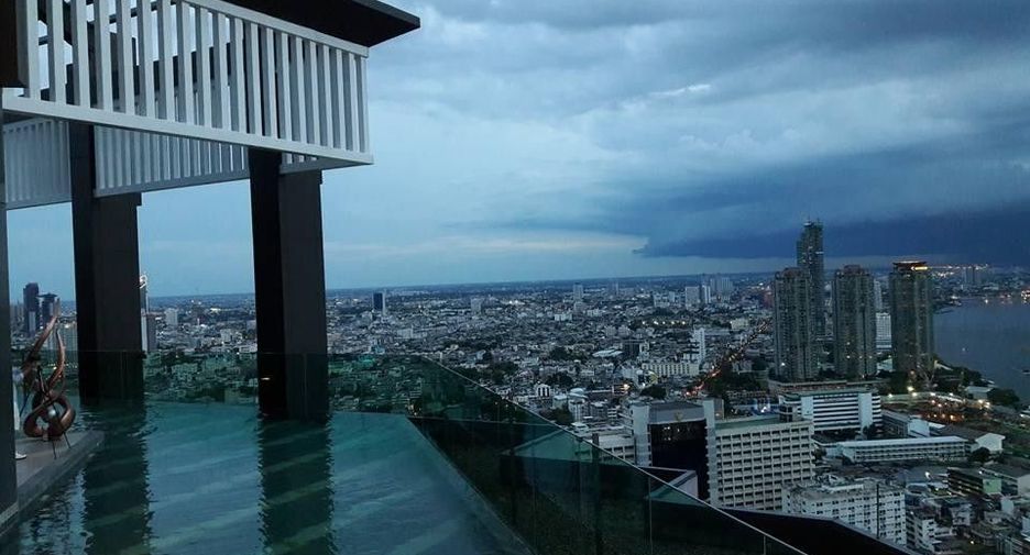 For sale 2 bedrooms condo in Sathon, Bangkok