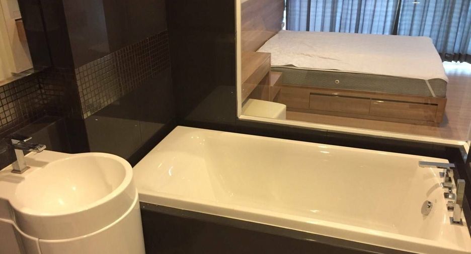 For sale 2 bedrooms condo in Sathon, Bangkok