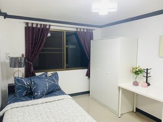 出租 5 卧室 联排别墅 在 Prawet, 曼谷