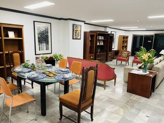 出租 5 卧室 联排别墅 在 Prawet, 曼谷