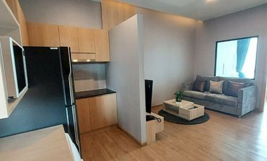 For sale 1 bed condo in Si Racha, Chonburi