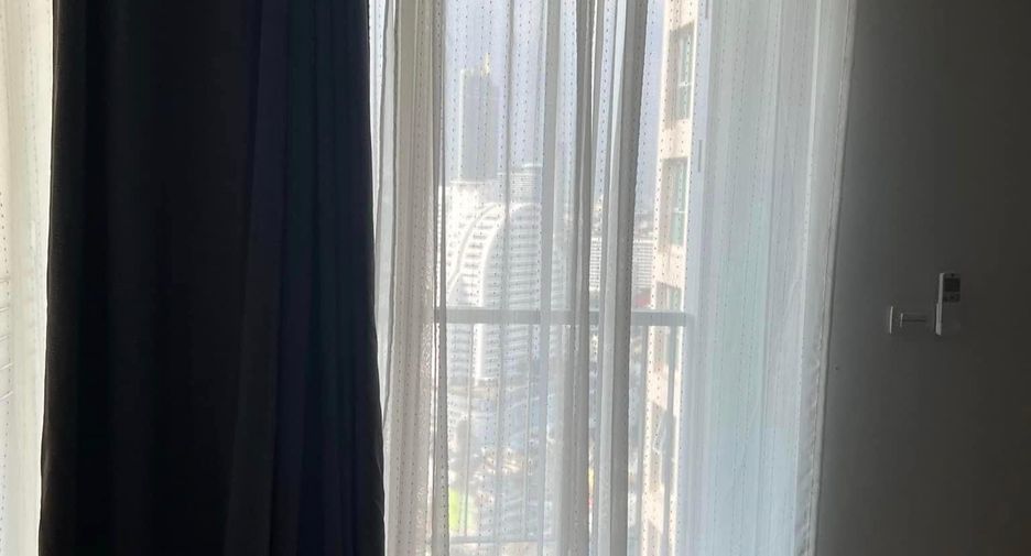 À vendre 1 chambre condo à Sathon, Bangkok