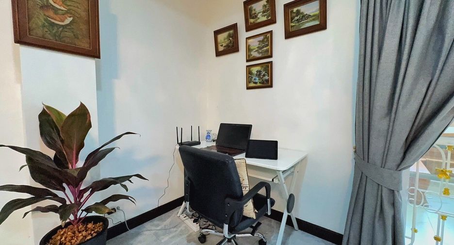 For rent 3 bedrooms house in Bang Lamung, Chonburi